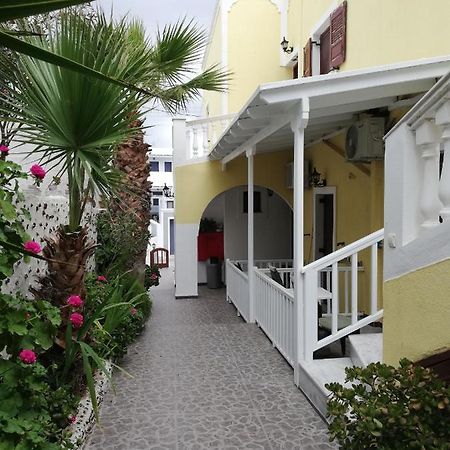 Christina Pension Karterados  Exterior foto