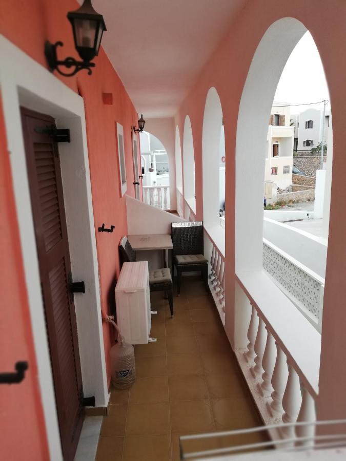Christina Pension Karterados  Exterior foto