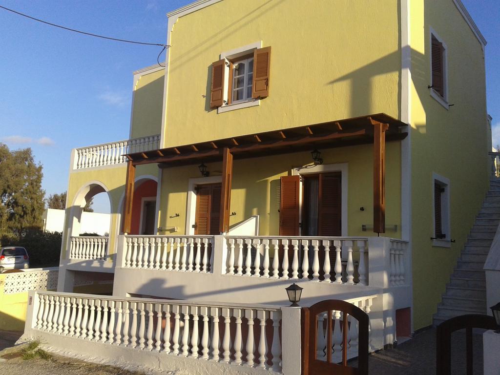 Christina Pension Karterados  Exterior foto